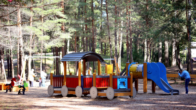 Bērnu rotaļu laukums