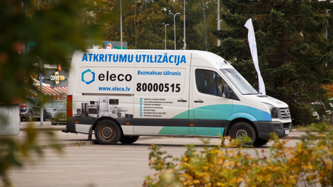 Automašīna kur nodod bīstamos atkritumus