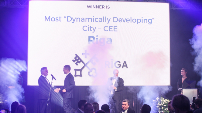 Saņem balvu kategorijā “Gada dinamiskāk augošā pilsēta Centrālajā un Austrumeiropas reģionā”