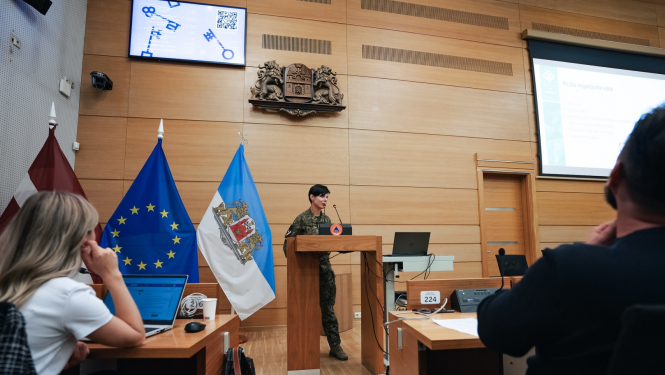 Civilās aizsardzības seminārs domes sēžu zālē