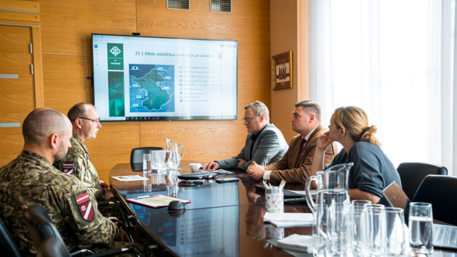 Rīgas domes vadība tiekas ar Zemessardzi