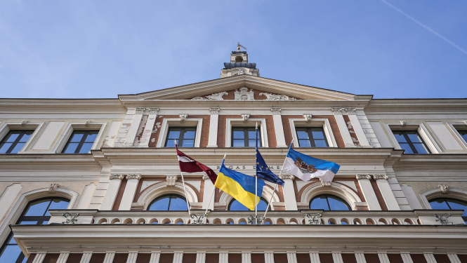 Karogi pie Rātsnama