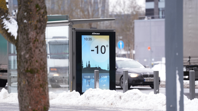 Uz ekrāna rāda -10grādi