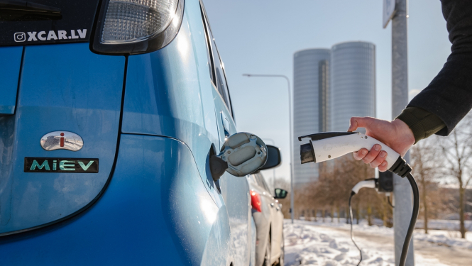 Elekrtro auto uzlades stacija