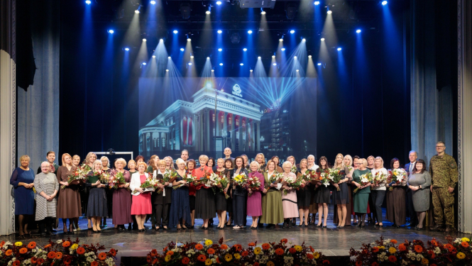 Gada balvas izglītībā saņēmēji