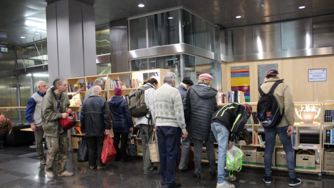 Grāmatu maiņas punkts