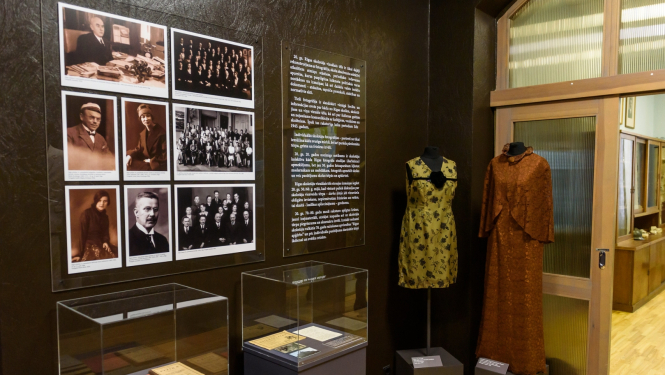 Izstāde “Skola. Apģērbs. Laikmets”