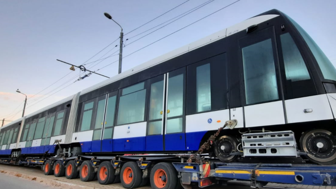 Piegādāts zemās grīdas tramvajs