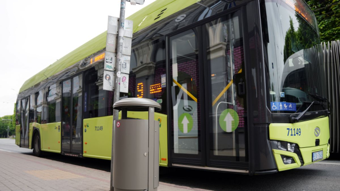 Jaunas atkritumu urnas