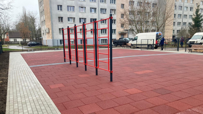 Ķengaraga apkaimes projekts - sporta laukums