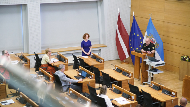 Konference “Pieaugušo neizdarības spogulis”