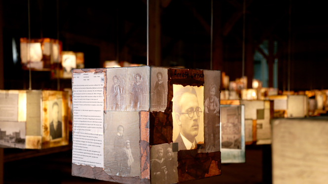 Holokausta muzeja ekspozīcija