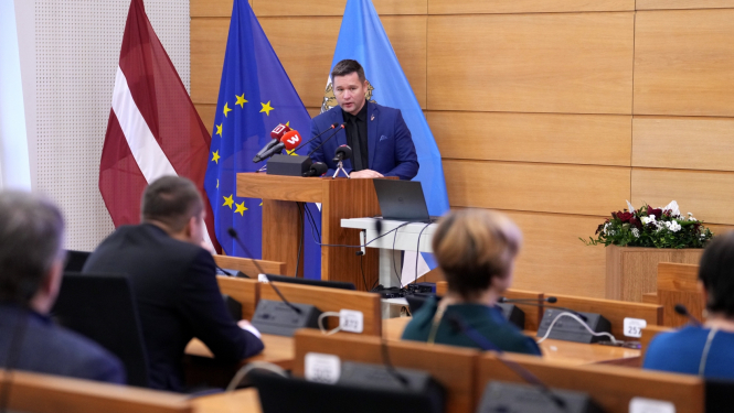 Sanāksme Rīgas domes sēžu zālē