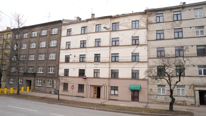 Ēkas Kr.Valdemāra ielās 117 un 119