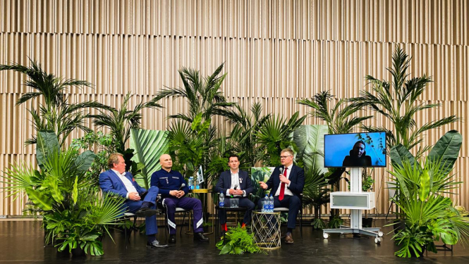 Diskusijas dalībnieki