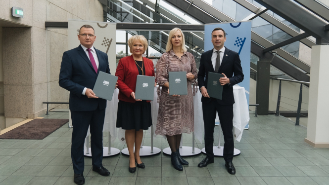 Parakstot sadarbības memorandu