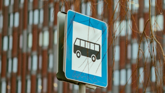 Autobusa pieturvietas zīme
