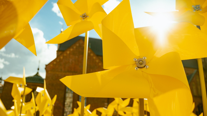 Dzelteni vēja zvani