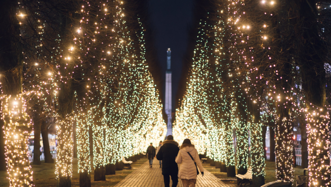 Pilsētvides noformējums pie Brīvības pieminekļa