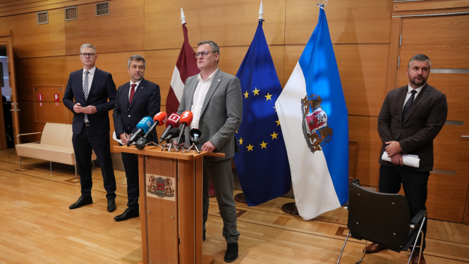 Rīgas domes vadība preses brīfingā