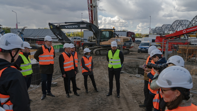 Rd vadība iepazšitas ar Rail Baltica izbūves darbiem