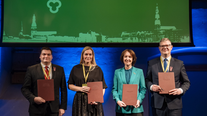 Rīgas domes vadībā un VARAM ministre