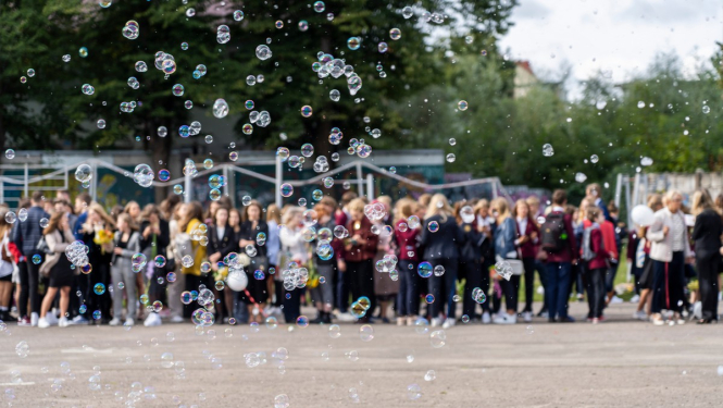 Svinīgais pasākums Rīgas Franču licejā