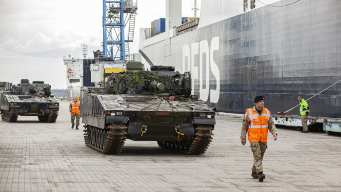 Militāra tehnika Rīgas ostā