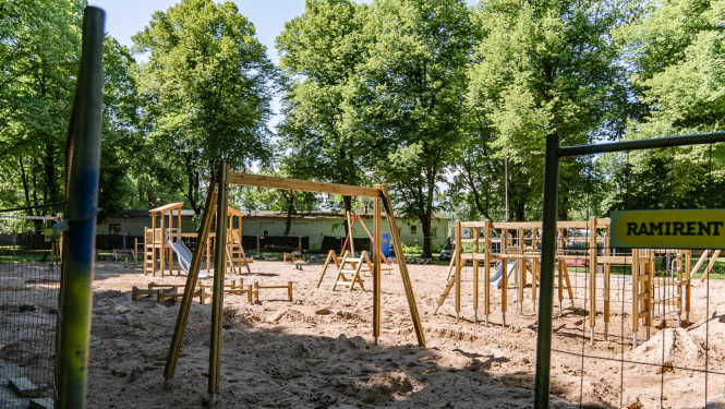 Rotaļu laukuma izbūve