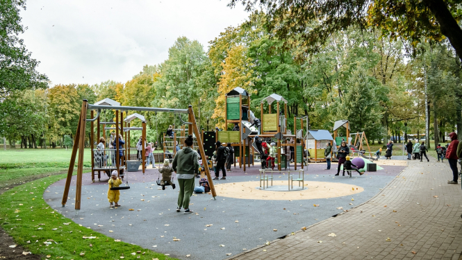 Rotaļu laukums Nordeķu parkā