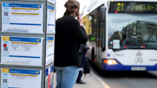Sabiedriskā transporta pieturvieta