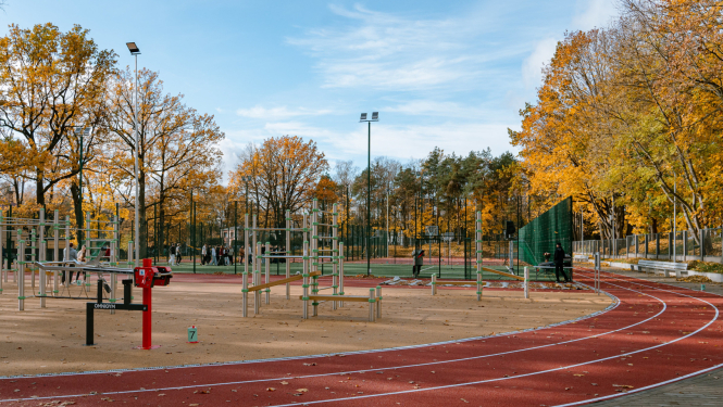 Skolas sporta laukums