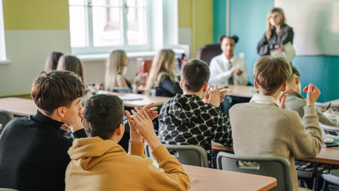 Skolēni klasē