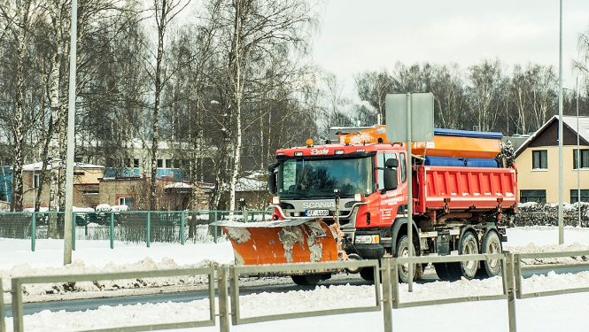 Sniega tītīšanas mašīna