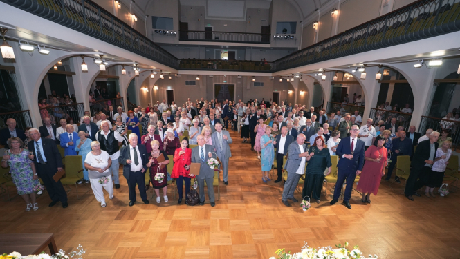 Zelta kāzu jubilāru kobilde