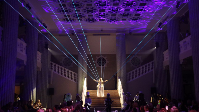 Tērpu parādē “StaroJums” 