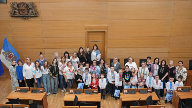 Ukrainas bērni viesojas Rīgas domē