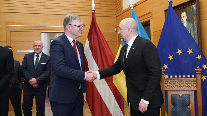 Rīgas domes priekšsēdētājs Vilnis Ķirsis un Ukrainas premjerministrs Deniss Šmihaļs