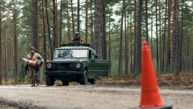 Zemessargu militārās mačības