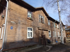 Ēka Parādes iela 1B