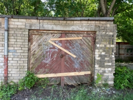 Garāžas ēka
