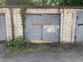 Garāžas ēka