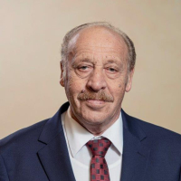 Яков Плинер