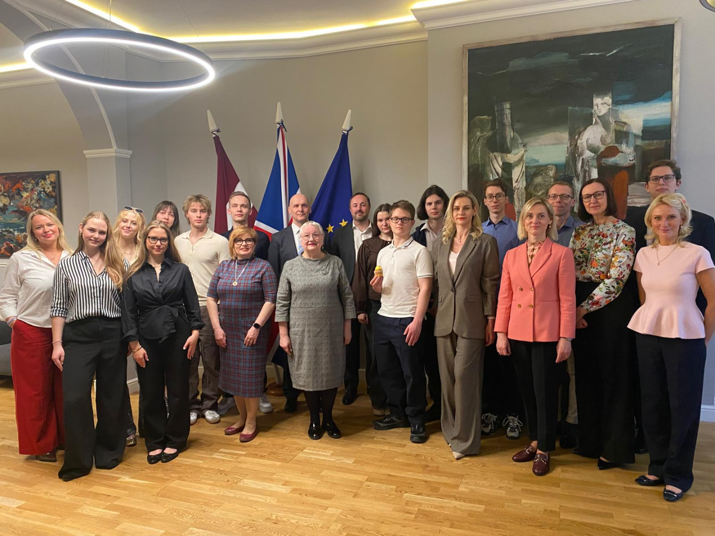 Eiropas Rekonstrukcijas un attīstības bankā Rīgas vidusskolēni