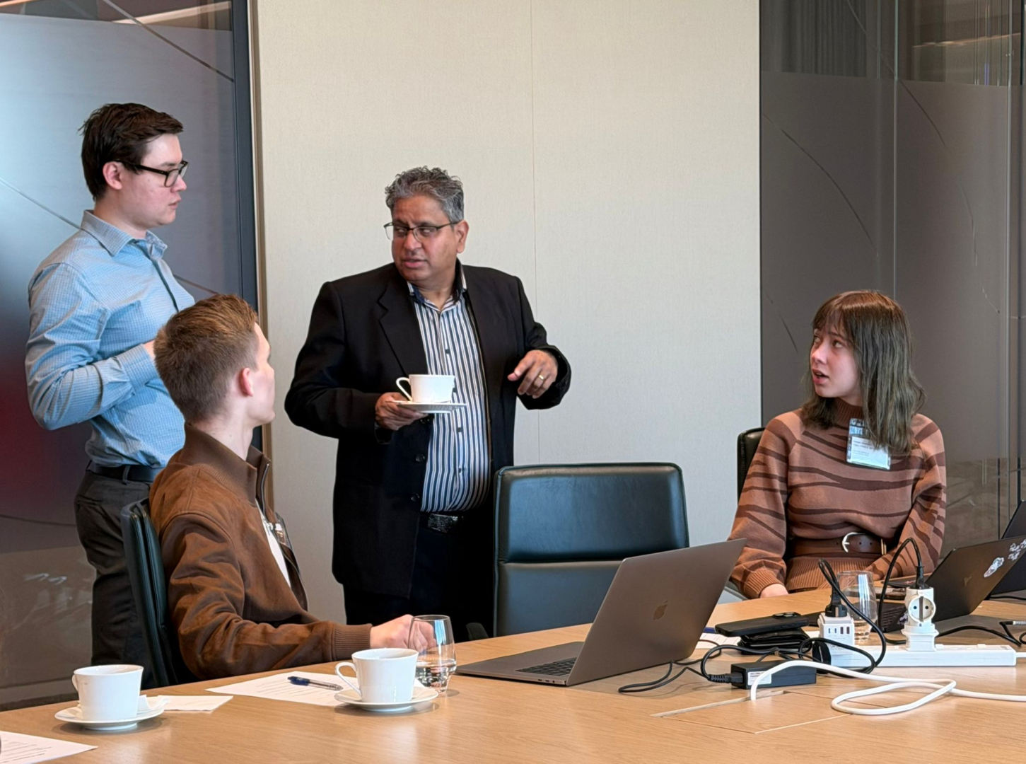 Eiropas Rekonstrukcijas un attīstības bankā Rīgas vidusskolēni