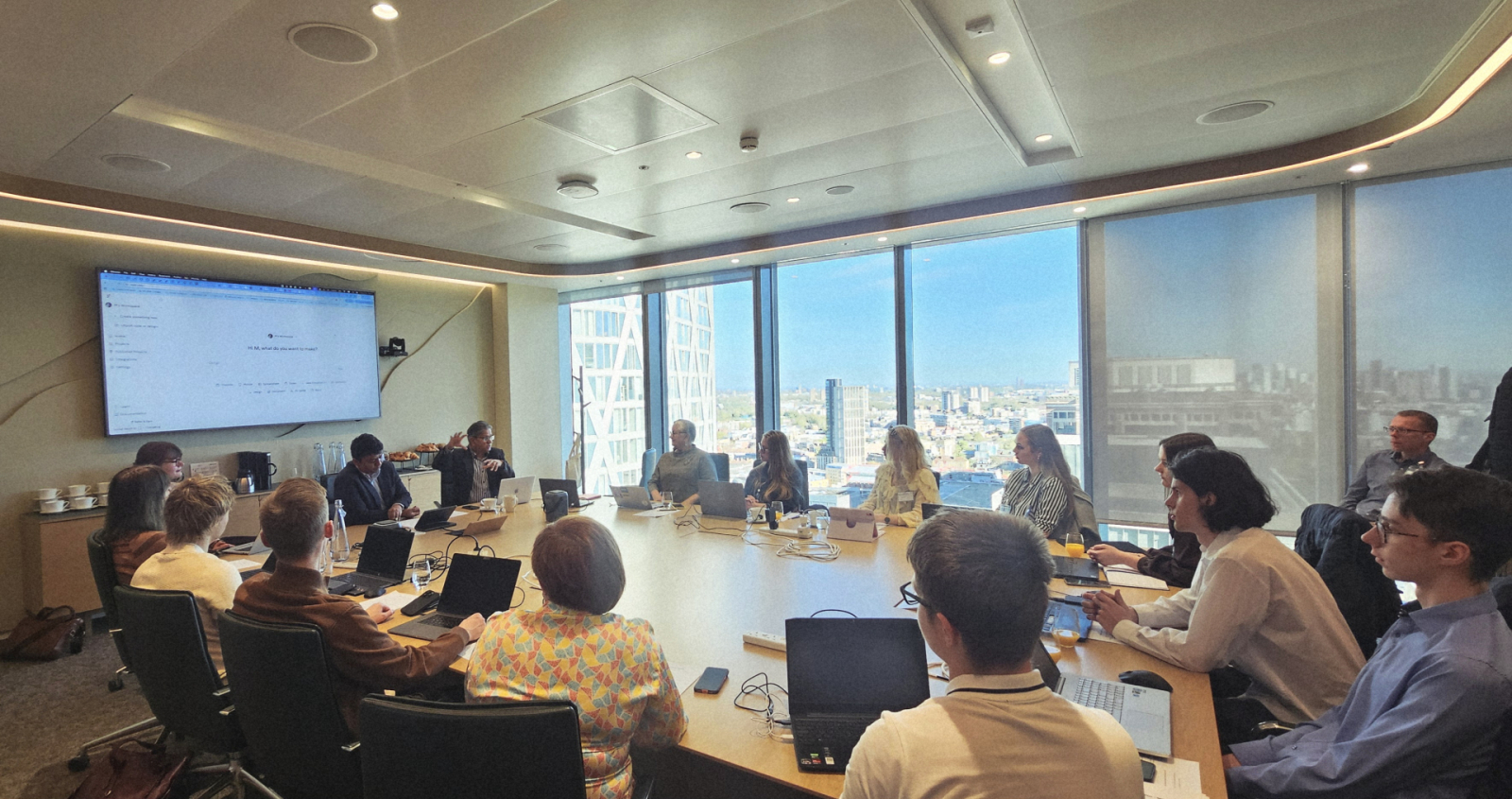 Eiropas Rekonstrukcijas un attīstības bankā Rīgas vidusskolēni