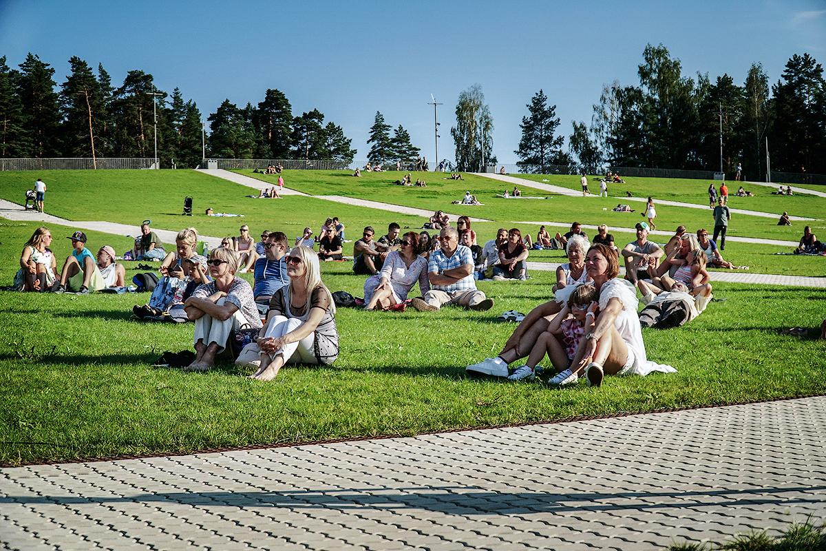 Lielais pikniks Mežaparka Lielajā estrādē