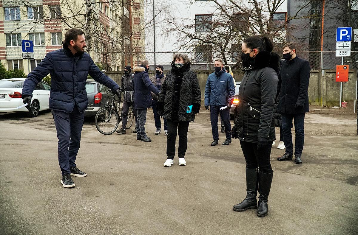 Apspriež gājēju drošības jautājumus Brasas apkaimē