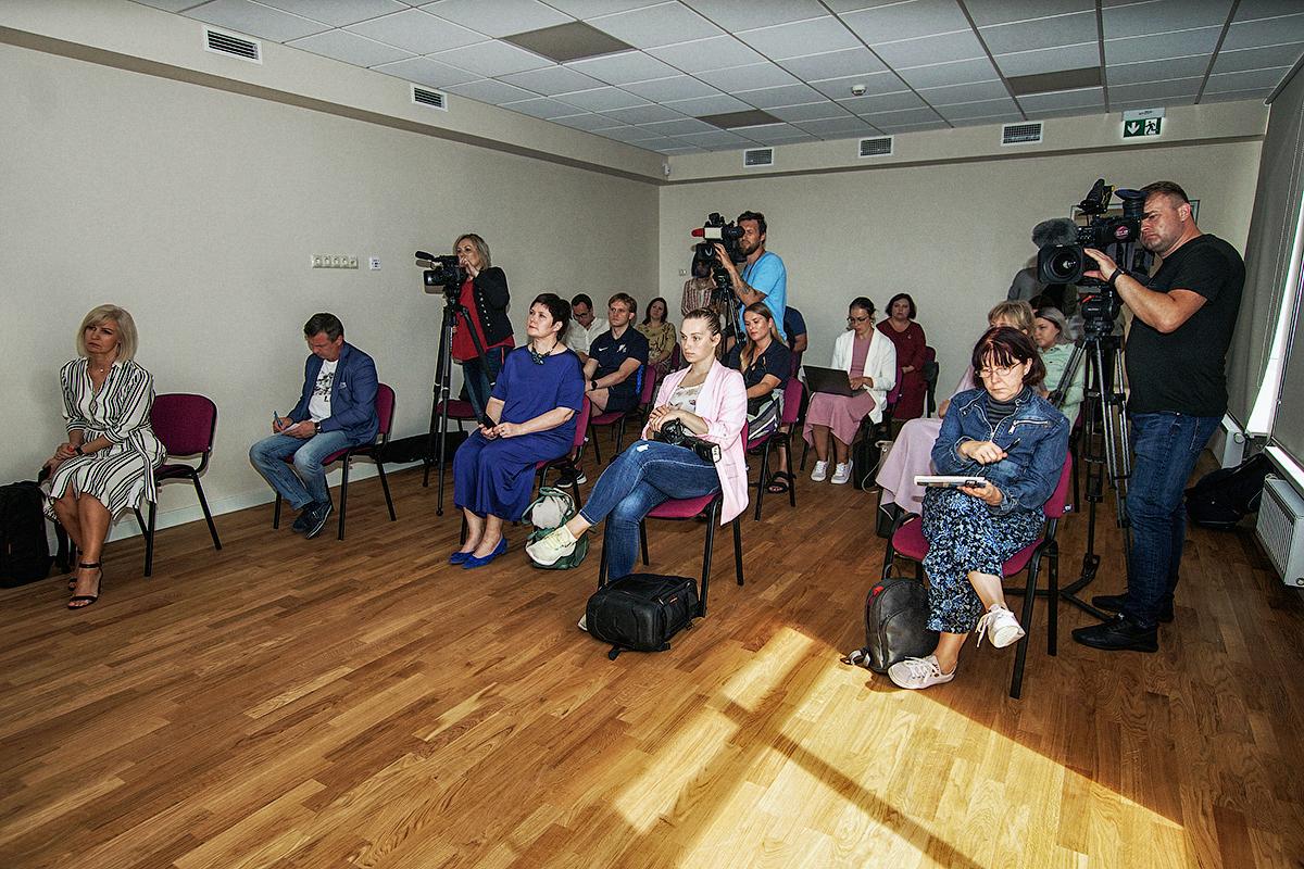 Preses konferencē informē par jauno mācību gadu Rīgas izglītības iestādēs