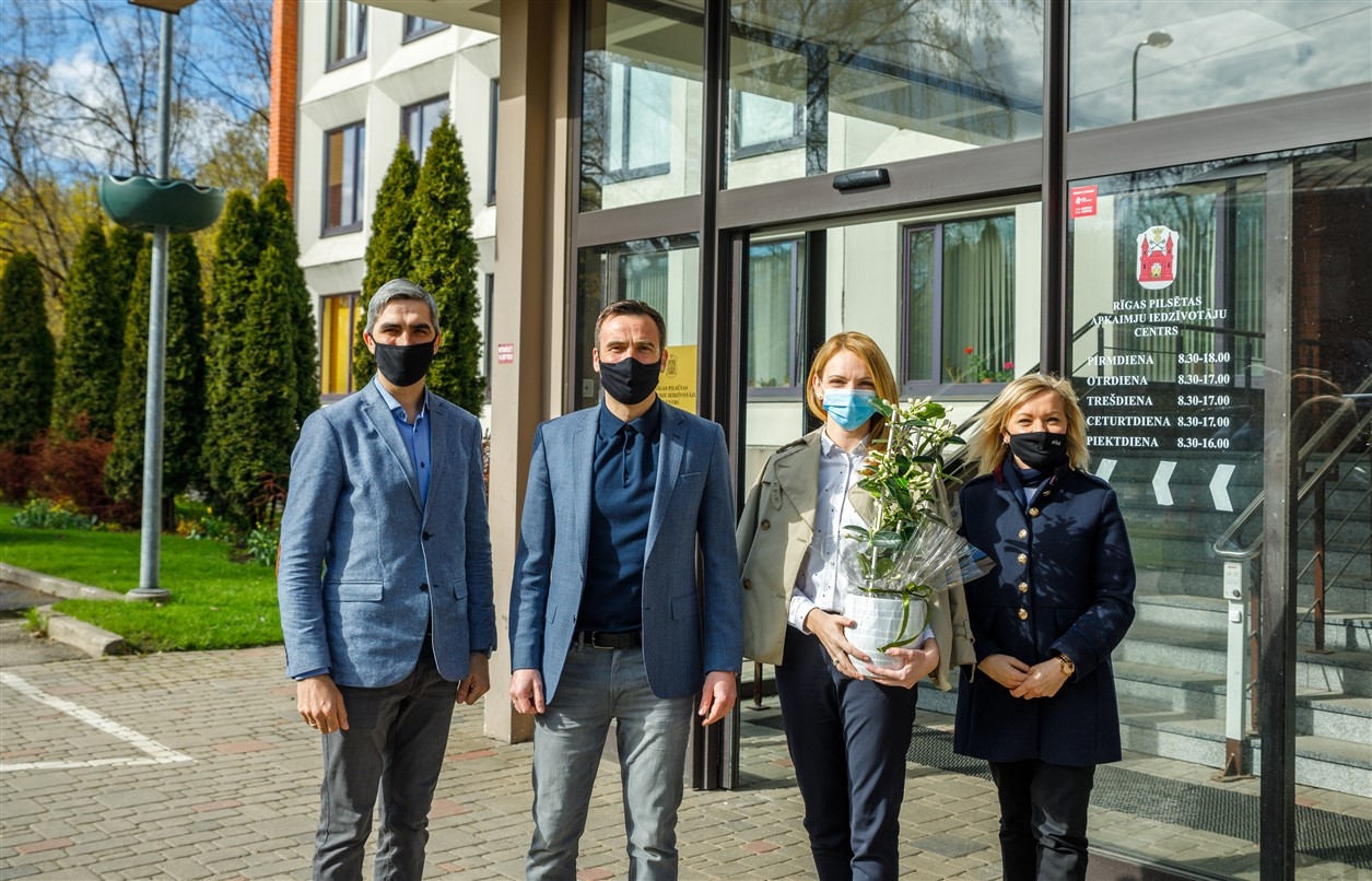 M.Staķis apmeklē Rīgas pilsētas Apkaimju iedzīvotāju centra punktu 